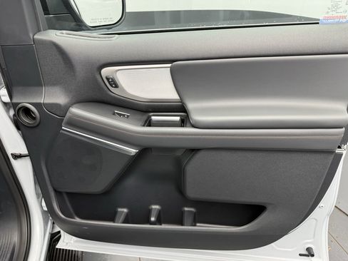 New 2025 Ford Expedition Active image 58