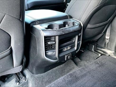 Used 2021 RAM 1500 Big Horn AWD/4WD image 11
