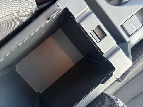 Certified 2025 Subaru Crosstrek 2.0i Premium AWD/4WD image 28