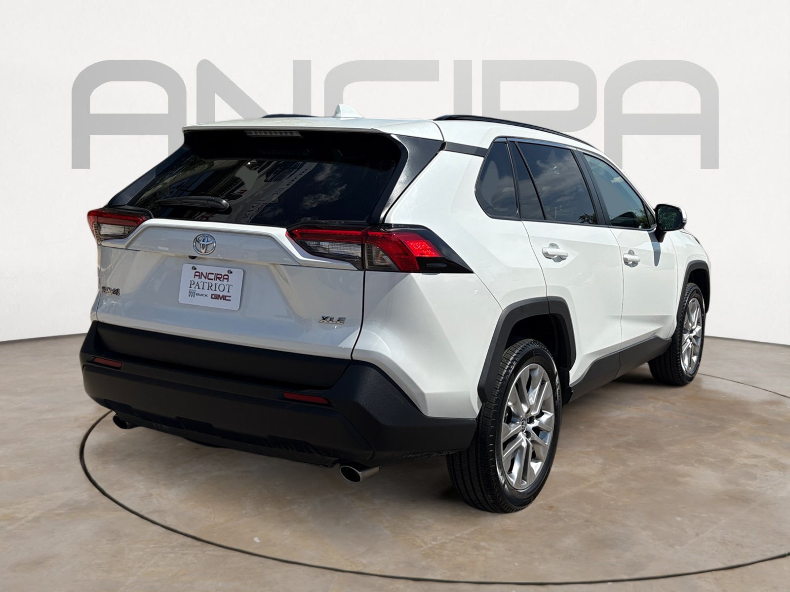 Used 2024 Toyota RAV4 XLE Premium FWD image 10
