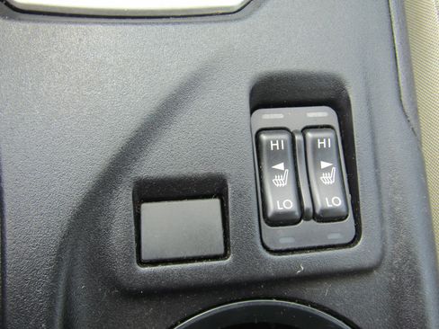 Used 2017 Subaru Impreza 2.0i Premium image 22