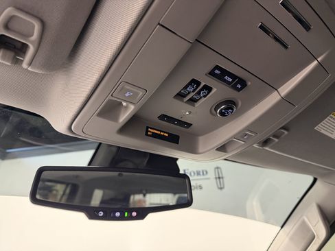 Used 2020 Chevrolet Tahoe Premier AWD/4WD image 6