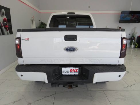Used 2015 Ford F250 Lariat w/ Lariat Ultimate Package image 5