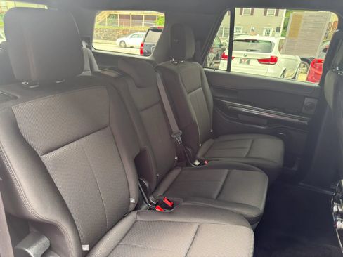 Used 2018 Ford Expedition XLT AWD/4WD image 37