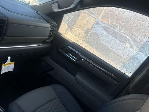 Used 2024 Chevrolet Silverado 1500 ZR2 w/ ZR2 Bison Edition image 33