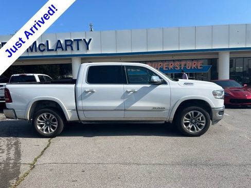 Used 2022 RAM 1500 Limited AWD/4WD image 2