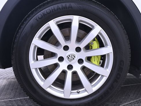 Certified 2022 Porsche Cayenne E-Hybrid image 13