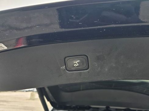 Used 2022 Ford Edge ST-Line image 14