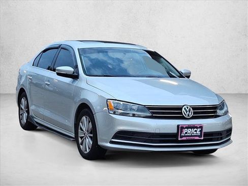 Used 2015 Volkswagen Jetta SE FWD image 3