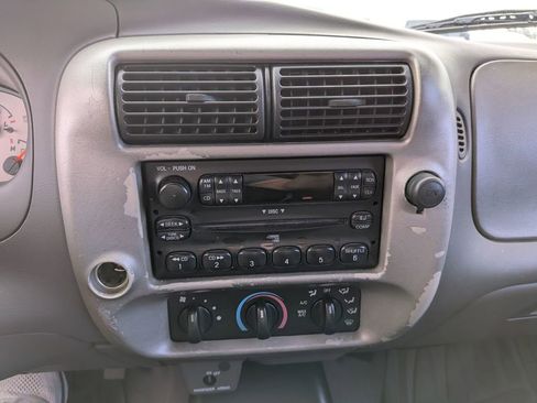 Used 2003 Ford Ranger XL image 24