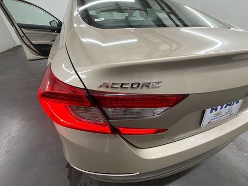 Used 2018 Honda Accord LX image 29