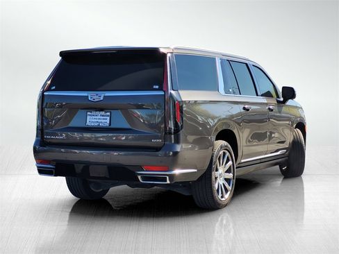 Used 2021 Cadillac Escalade ESV Premium Luxury Platinum w/ Heavy-Duty Trailer Package image 5