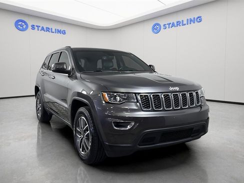 Used 2020 Jeep Grand Cherokee Laredo w/ Laredo X Package image 14