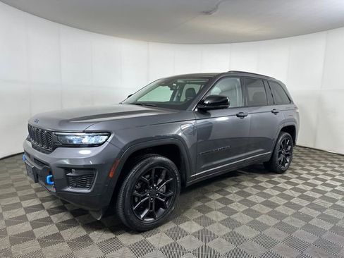 Used 2023 Jeep Grand Cherokee 30th Anniversary image 7