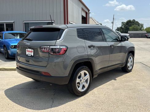 Used 2024 Jeep Compass Sport AWD/4WD image 7
