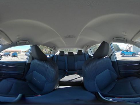 Used 2025 Toyota Camry LE image 46