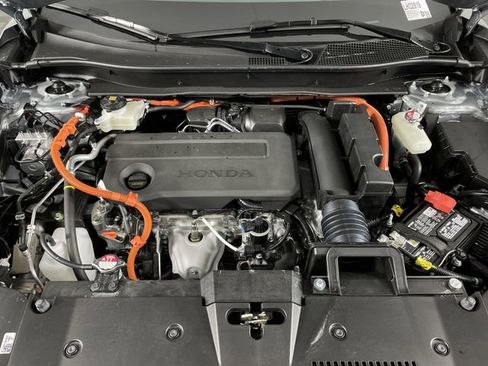 Used 2025 Honda CR-V Sport image 45