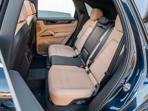 New 2026 Porsche Cayenne S AWD/4WD image 37