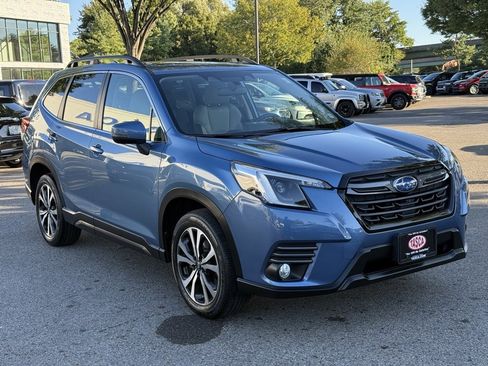 Certified 2022 Subaru Forester Limited image 4