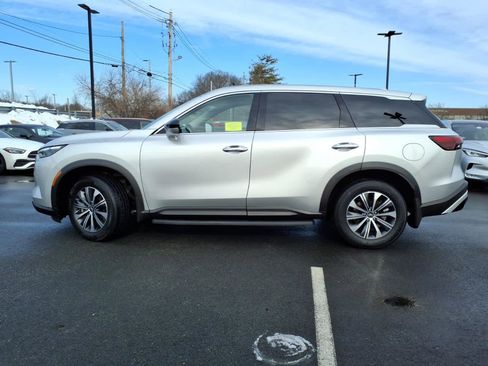 Certified 2023 INFINITI QX60 Pure image 8