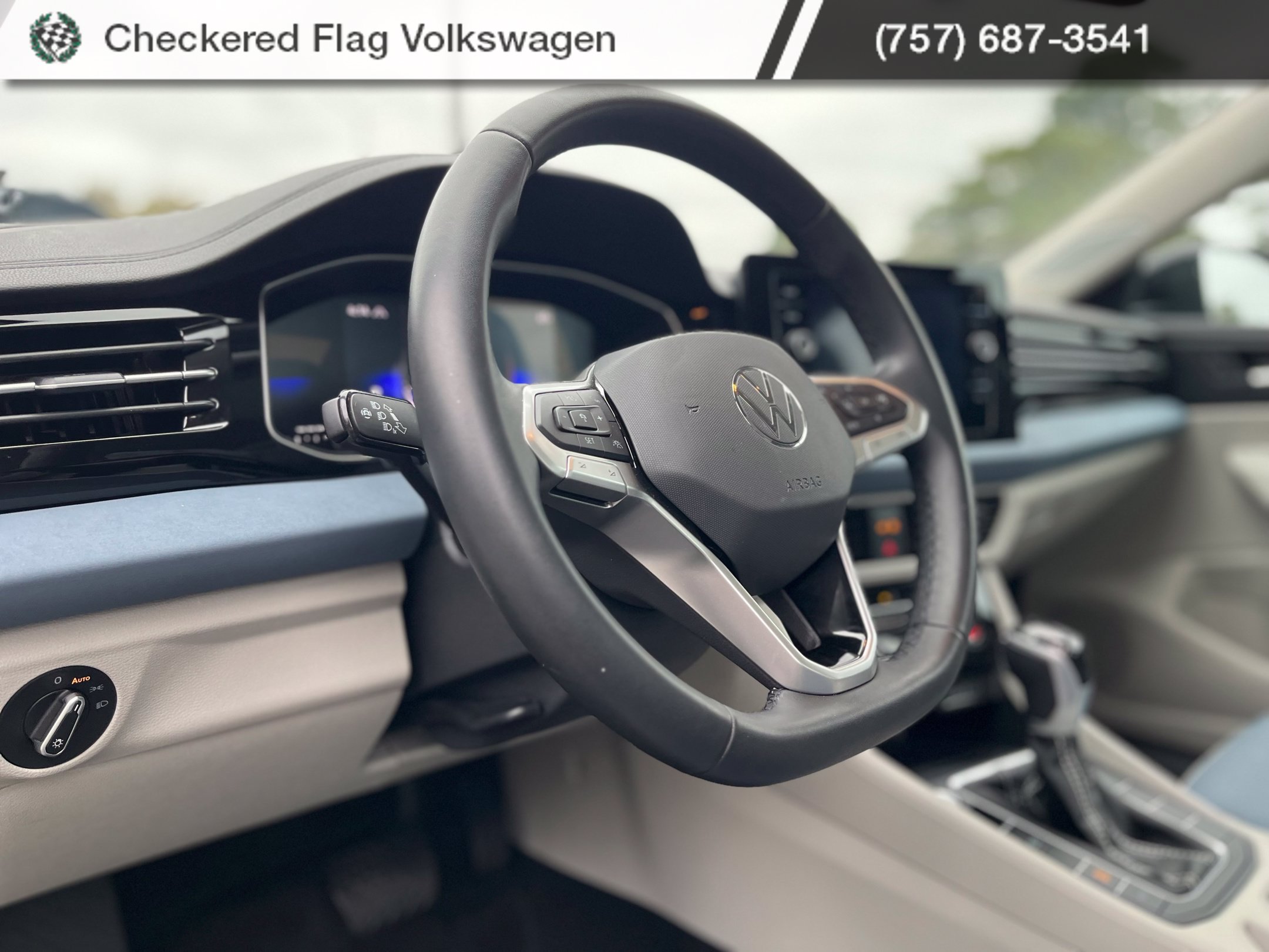 Used 2026 Volkswagen Jetta SE FWD image 18
