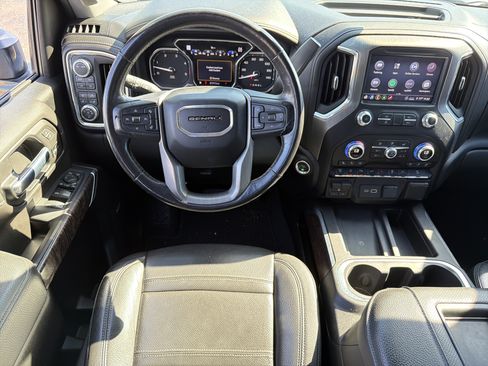 Used 2020 GMC Sierra 2500 Denali w/ Denali Ultimate Package AWD/4WD image 18