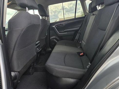 Used 2019 Toyota RAV4 LE w/ Carpet Mat Package AWD/4WD image 45