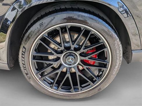 Used 2024 Mercedes-Benz GLS 63 AMG 4MATIC image 25