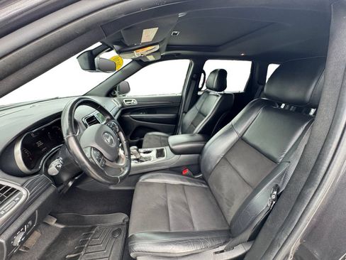 Used 2020 Jeep Grand Cherokee Altitude AWD/4WD image 11