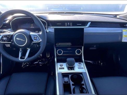 New 2024 Jaguar XF R-Dynamic SE image 5