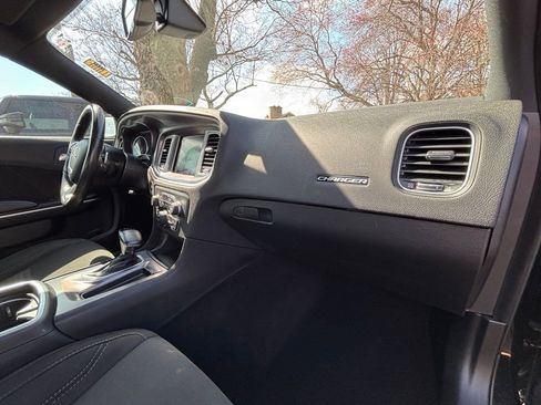 Used 2020 Dodge Charger SXT w/ Cold Weather Package image 17
