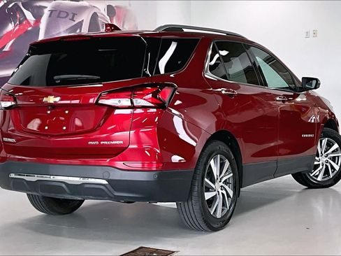 Used 2022 Chevrolet Equinox Premier AWD/4WD image 21