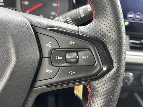 Used 2024 Chevrolet Trax RS image 29