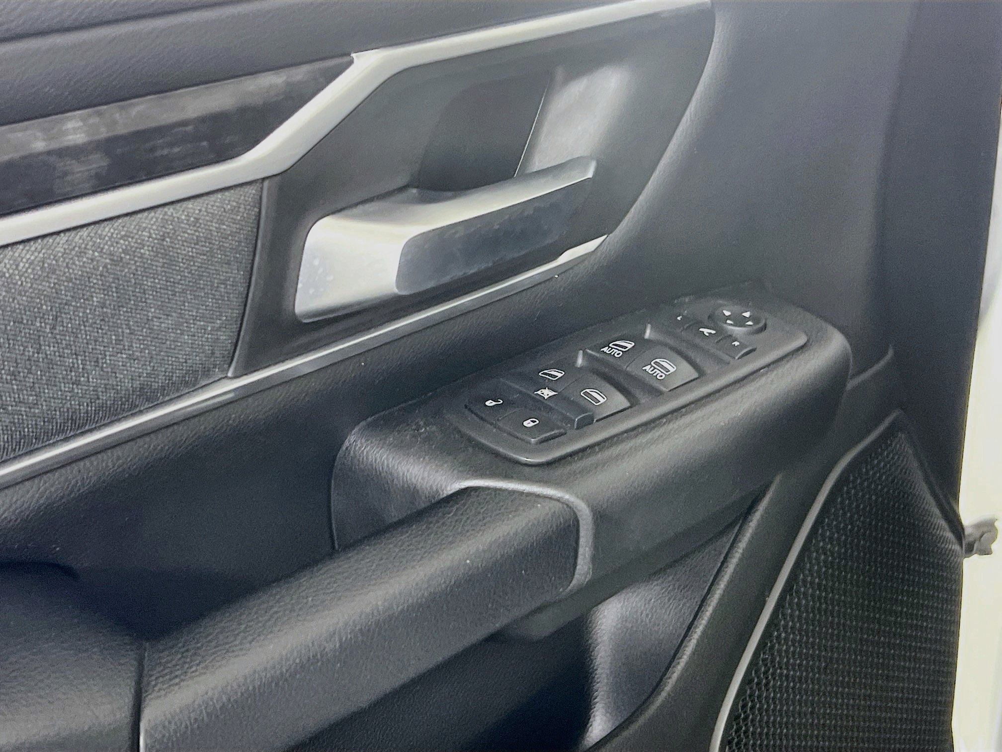 Used 2023 RAM 1500 Big Horn AWD/4WD image 18