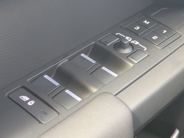 New 2026 Land Rover Defender 110 S AWD/4WD image 25