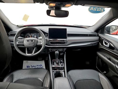 Used 2024 Jeep Compass Trailhawk image 13