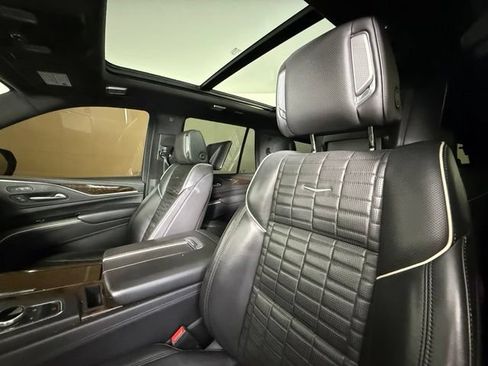 Used 2021 Cadillac Escalade Sport Platinum w/ Heavy-Duty Trailer Package AWD/4WD image 7