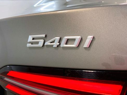 Used 2024 BMW 540i xDrive AWD/4WD image 29