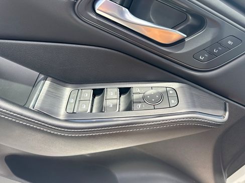 Used 2024 Nissan Rogue SL w/ SL Premium Package FWD image 25