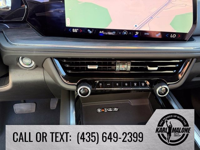 Used 2025 Chevrolet Suburban LT AWD/4WD image 22
