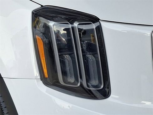 Used 2023 Kia Telluride SX Prestige image 9