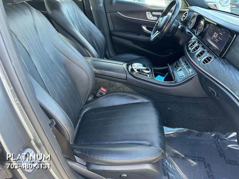 Used 2019 Mercedes-Benz E 300 4MATIC image 12