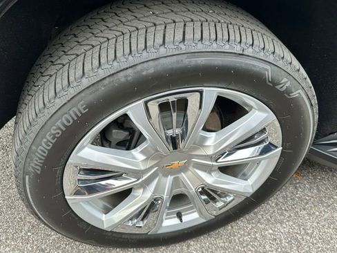 Used 2024 Chevrolet Tahoe High Country w/ Advanced Technology Package image 28