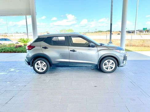 Used 2024 Nissan Kicks S image 4