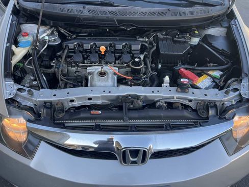 Used 2010 Honda Civic LX image 16