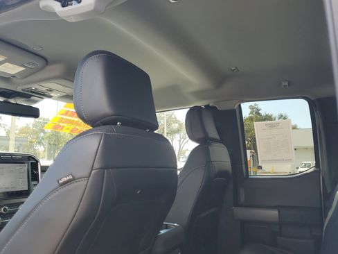 Used 2023 Ford F350 Lariat w/ Tow Technology Package image 12