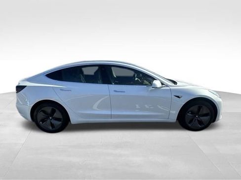Used 2019 Tesla Model 3 Standard Range Plus image 10