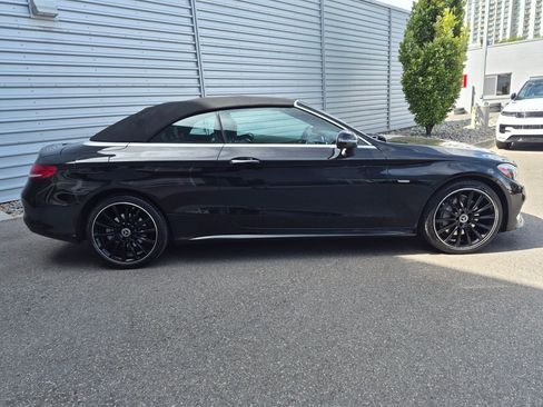 Used 2018 Mercedes-Benz C 300 4MATIC Cabriolet image 2