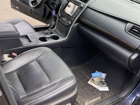 Used 2015 Toyota Camry XLE FWD image 34