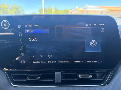 New 2026 Chevrolet Equinox RS w/ Convenience Package III FWD image 22